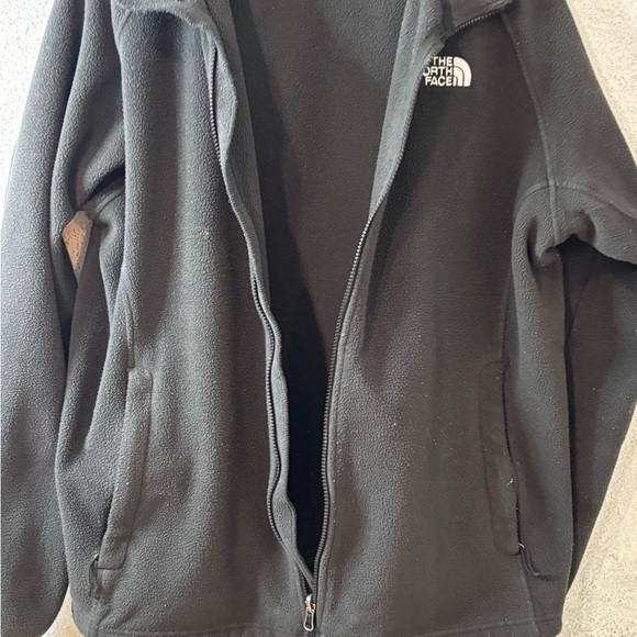 The North Face Black Fleece Jacket - Picture 7 of 7